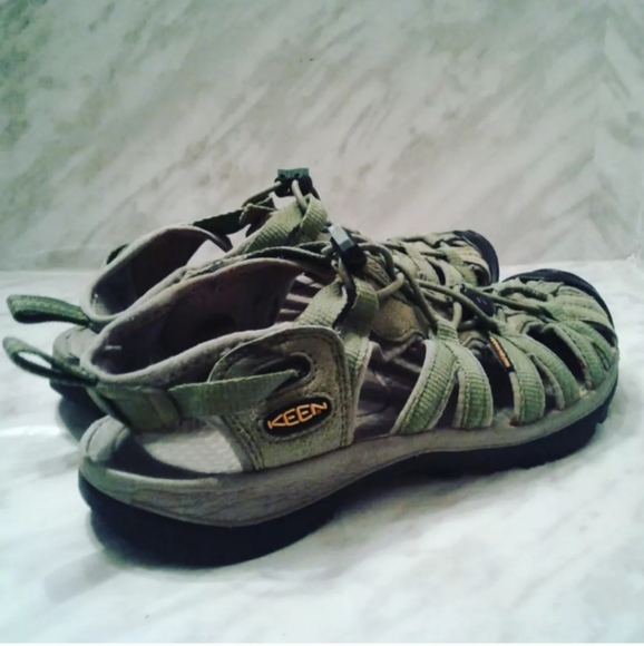 Keen Whisper Women's Size 7.5-8 Waterproof Sandals Hiking Shoes Olive green - Picture 4 of 5